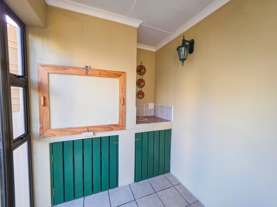 3 Bedroom Property for Sale in Stilbaai Wes Western Cape